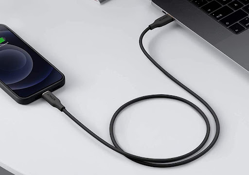 iPhoneの充電にUSB-Type C (タイプC) & Lightning (ライトニング